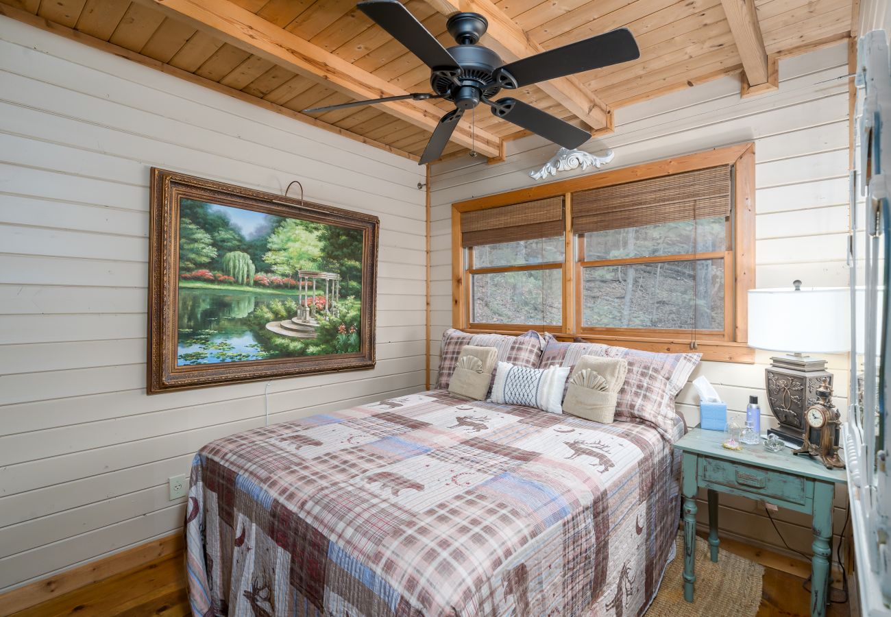 Cabin in Blue Ridge - Laurel Mountain Chalet