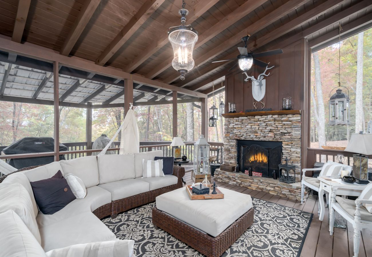 Cabin in Blue Ridge - Laurel Mountain Chalet