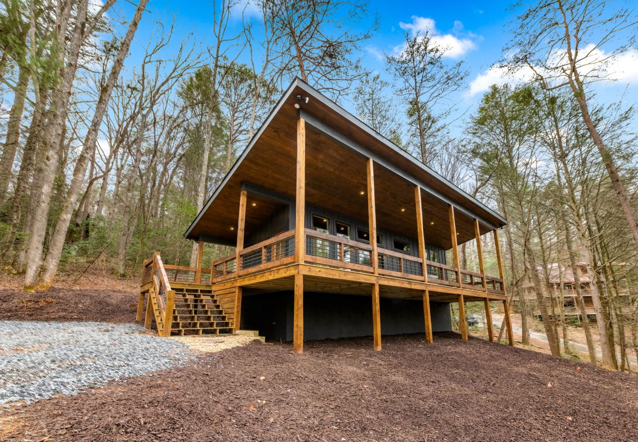 House in Blue Ridge - Hemlock Hollow: Luxury Tiny Home, Hot Tub