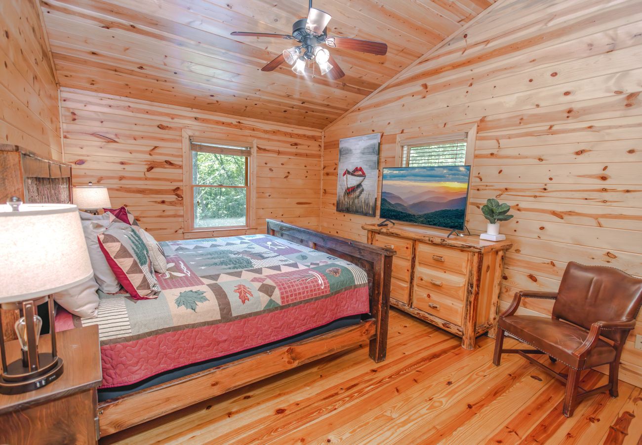 Cabin in Blue Ridge - Aska Black Bear Lodge