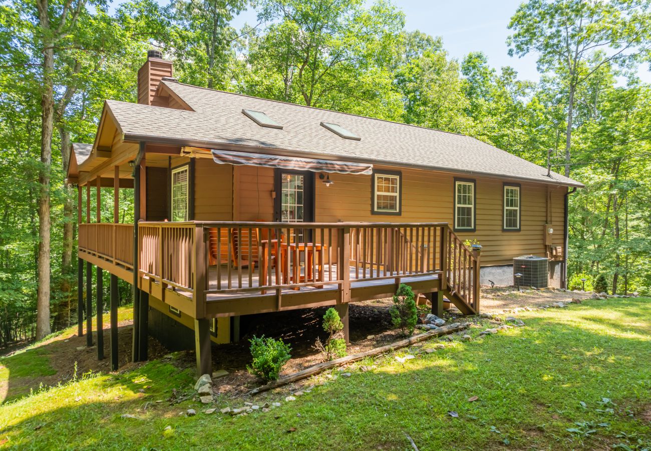 House in Ellijay - Cozy Cabin Nest